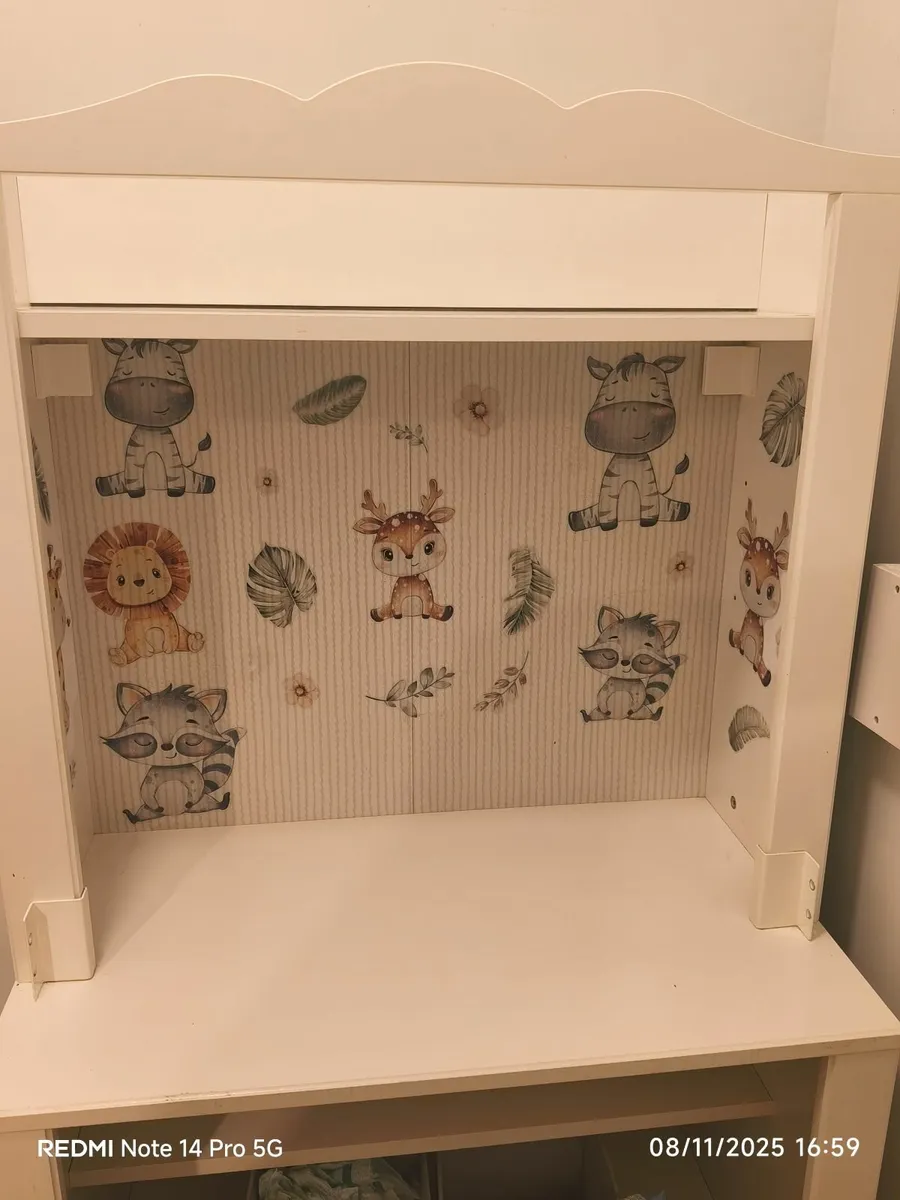 Baby changing unit / storage - Image 4