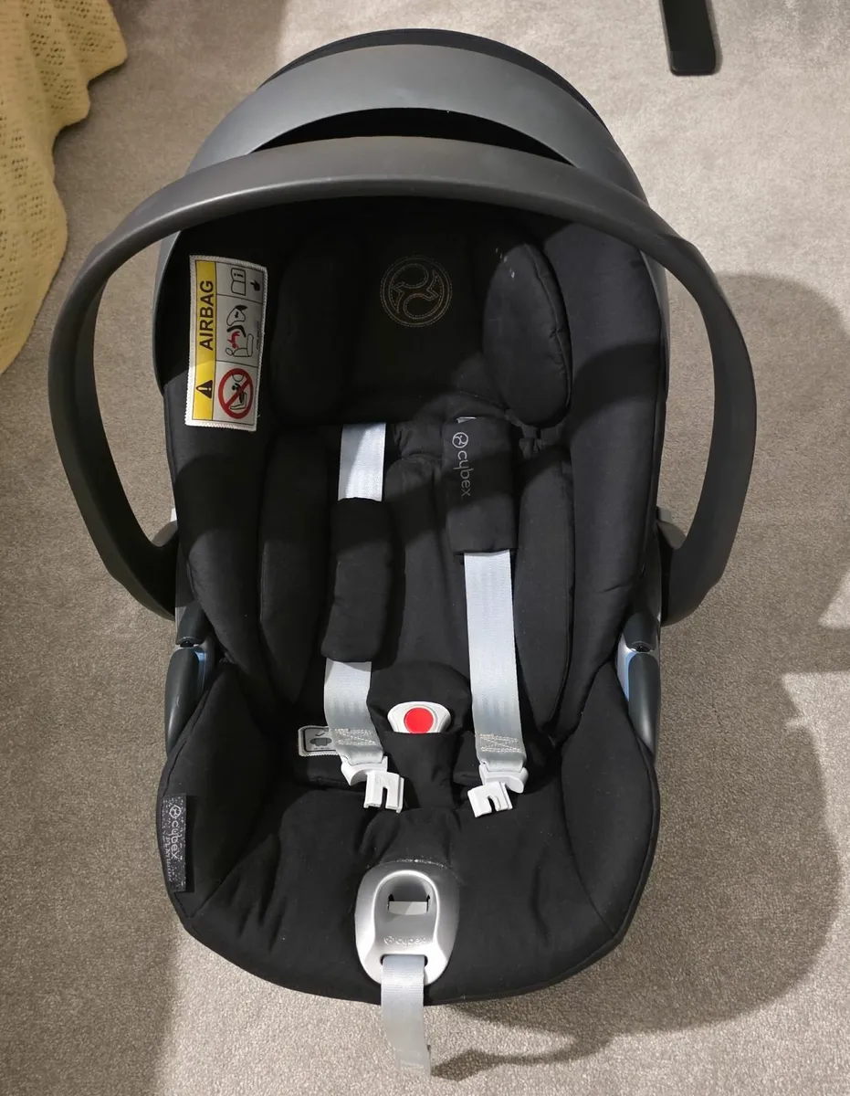 Cybex Cloud iSize and Base & adaptors for Uppababy - Image 2