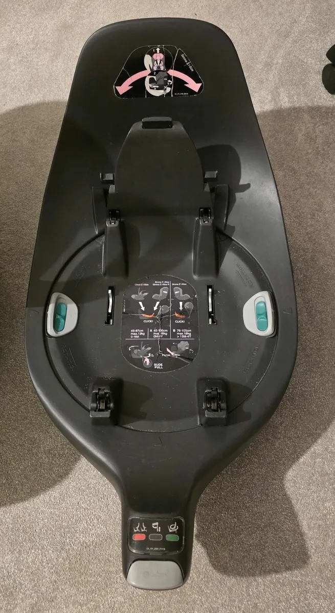 Cybex Cloud iSize and Base & adaptors for Uppababy - Image 3