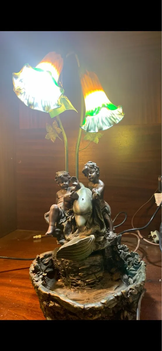Genises lamp - Image 1