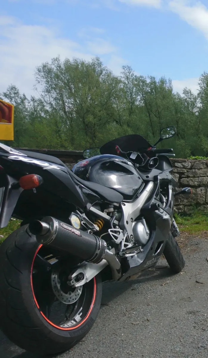 Honda CBR600 F4i - Image 4