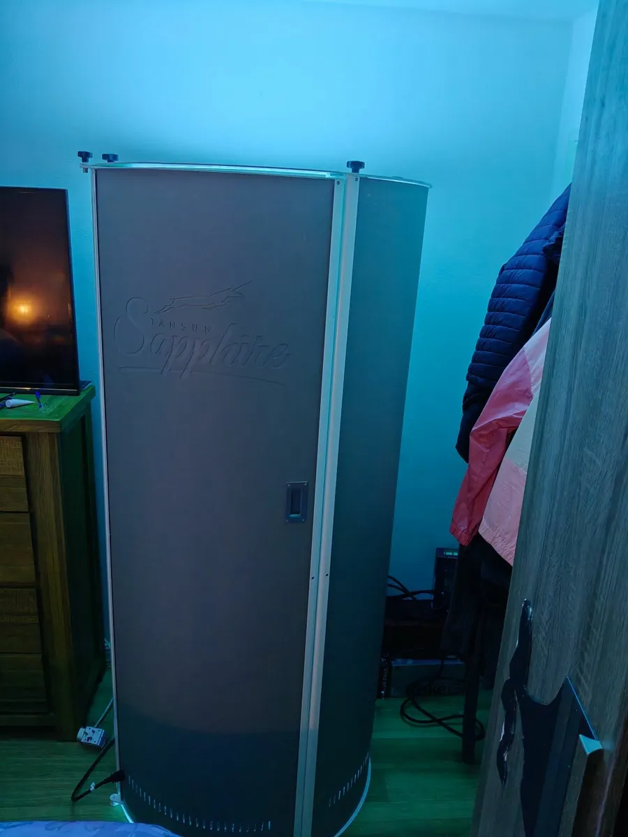 Sunbed Standing - Image 2