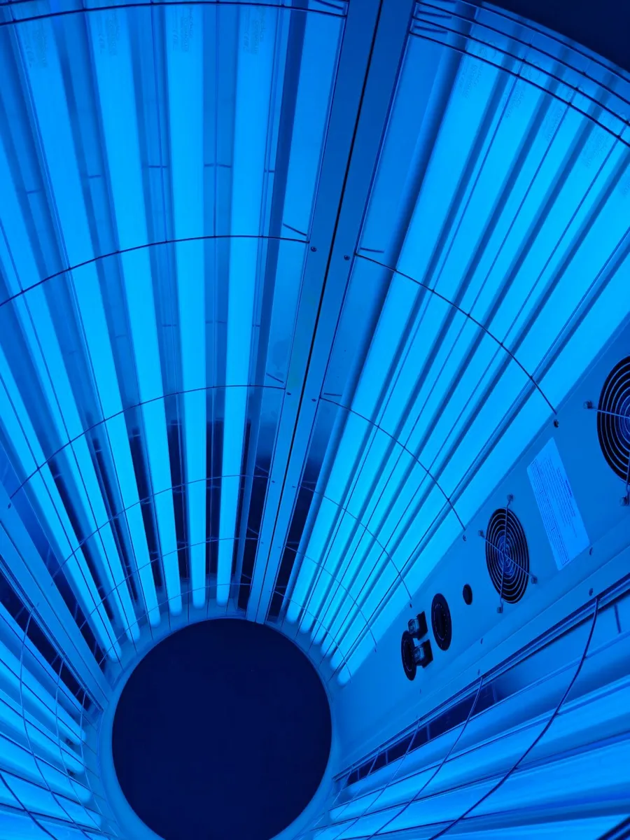 Sunbed Standing - Image 3
