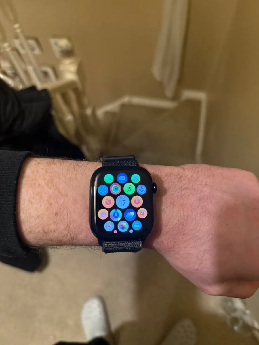 Apple Watch series 10 - Image 2