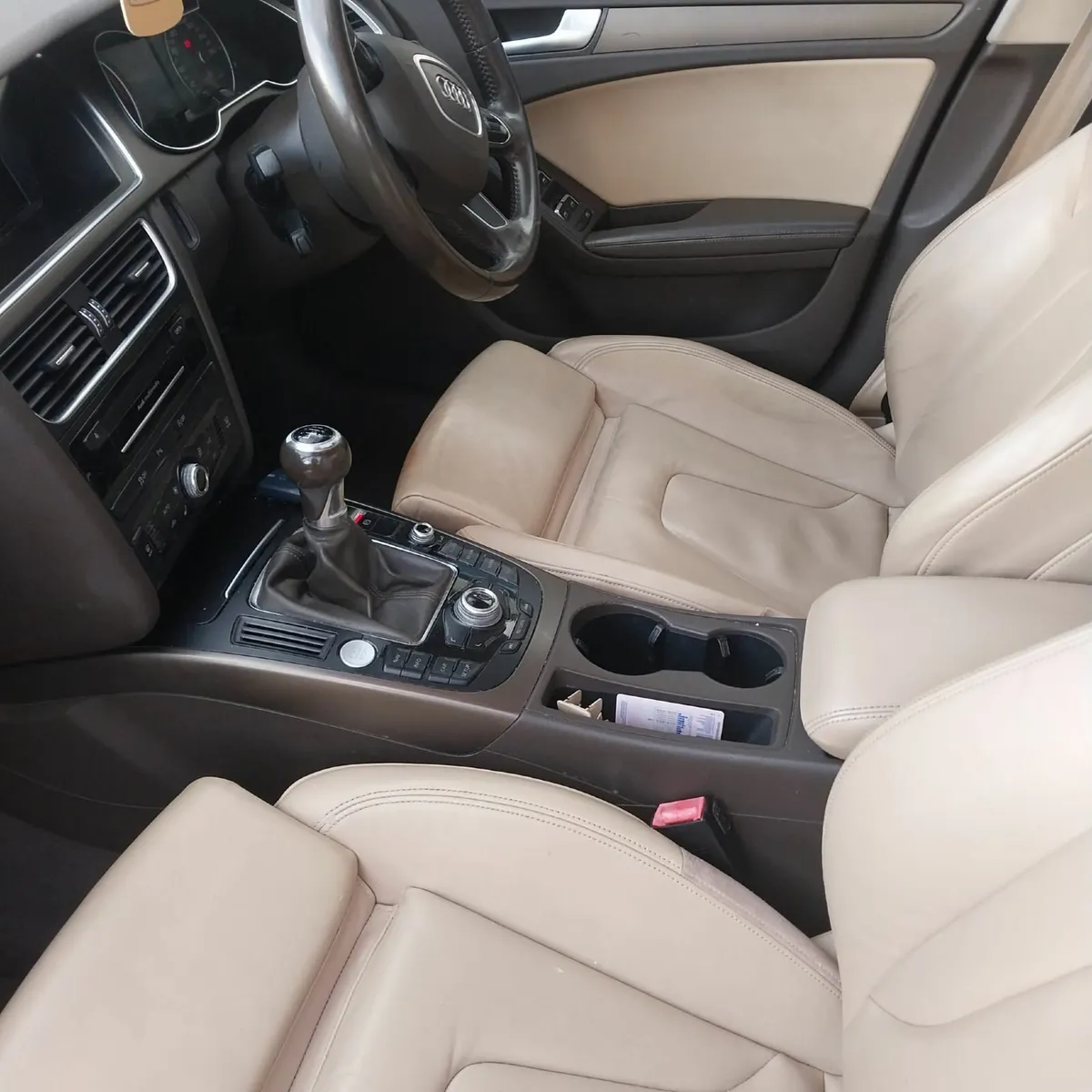 Audi A4 2015 - Image 2