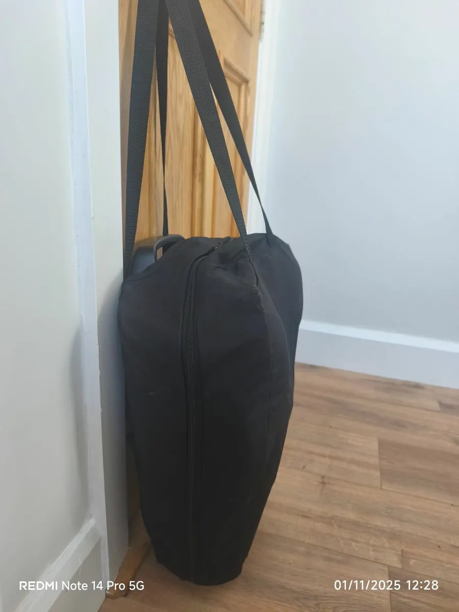 Maxi Cosi Travel car seat - Image 2