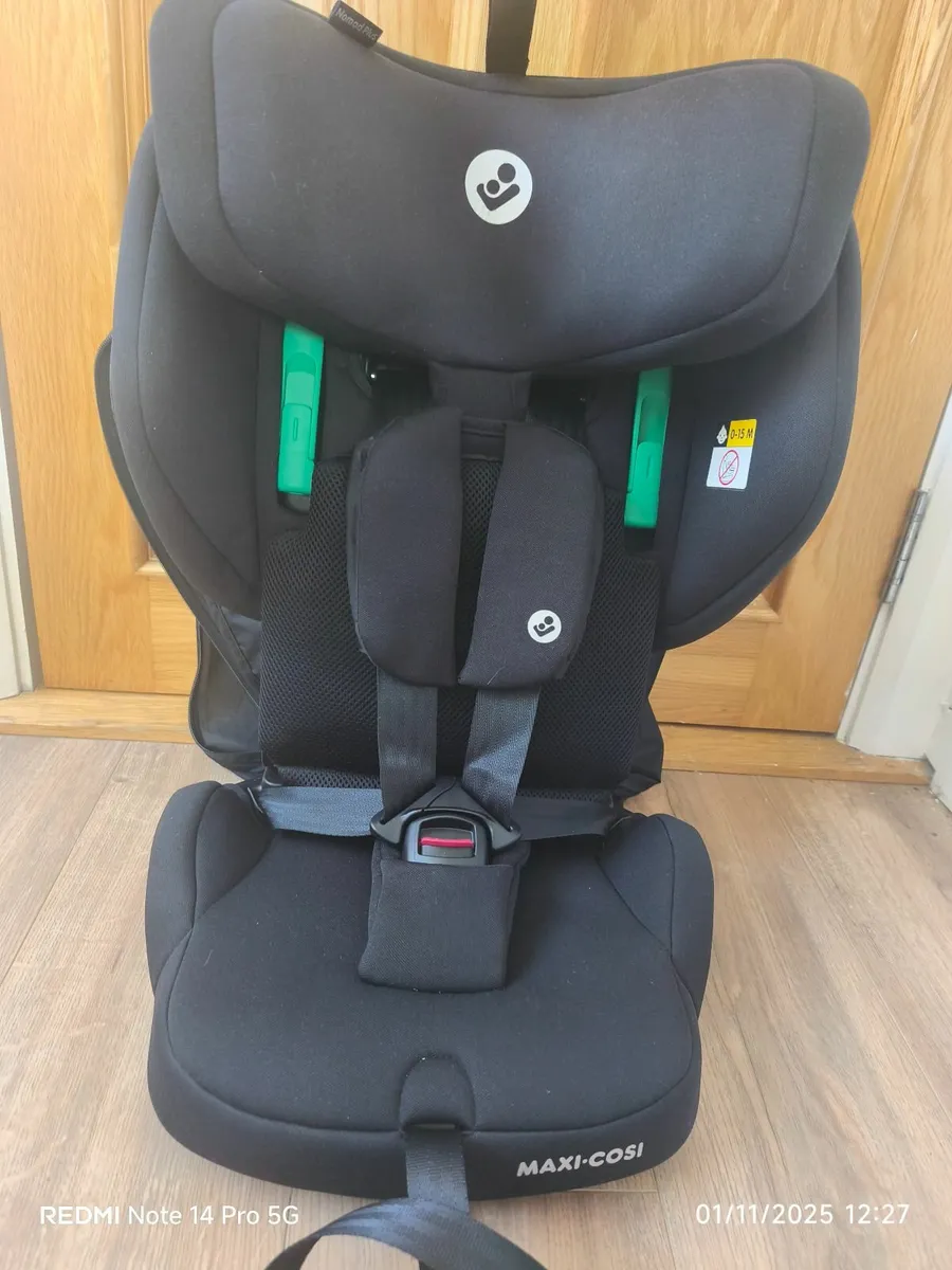 Maxi Cosi Travel car seat - Image 4