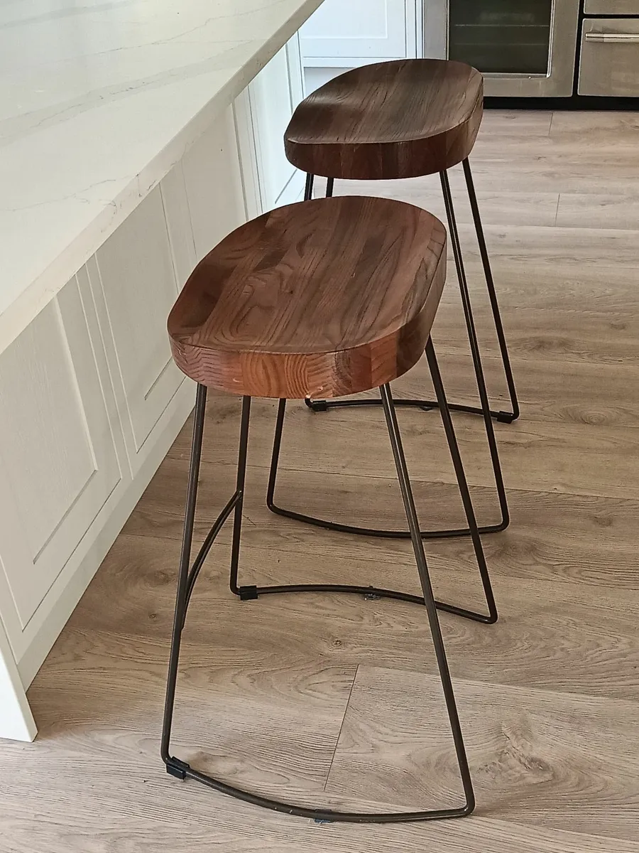 PAIR of Kitchen/Island stools - Image 4