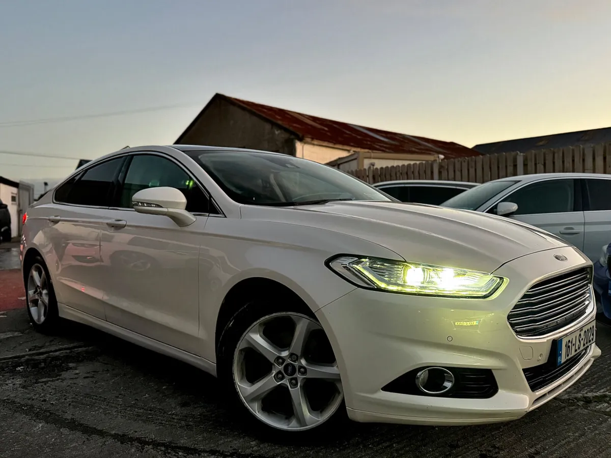 Ford Mondeo (161) 4WD - PAN ROOF - AUTO - Image 3