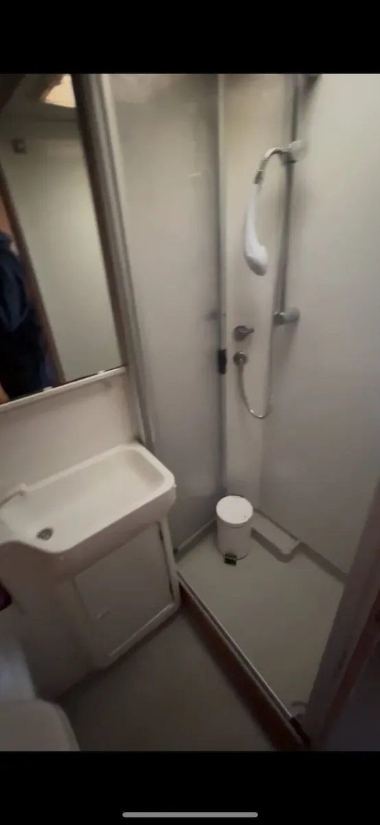 Campervan (Hymer) - Image 3