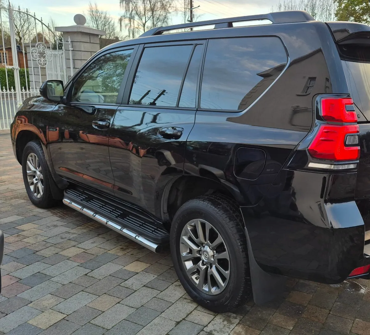 Toyota Land Cruiser A-bar - Image 4