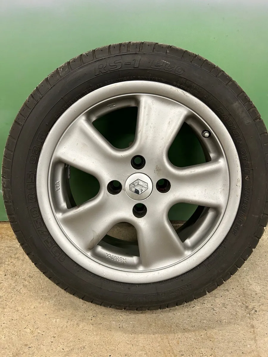Renault Alloy Wheels - Image 1