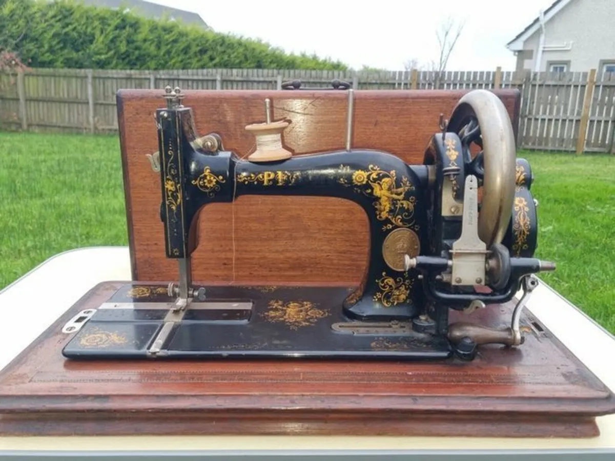Vintage German Sewing Machine - Pfaff - Image 1