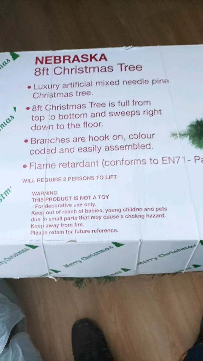 8 ft Christmas tree - Image 2