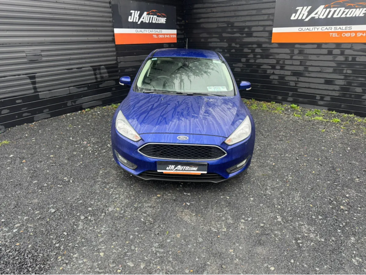 Ford Focus STYLE 1.5 TD  6SPEED 5DR - Image 2