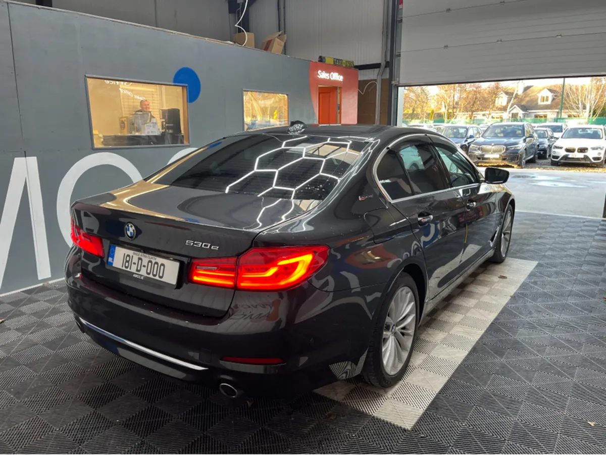 BMW 5-Series 2018 BMW 5 SERIES 530E LUXURY 2.0L HY - Image 2