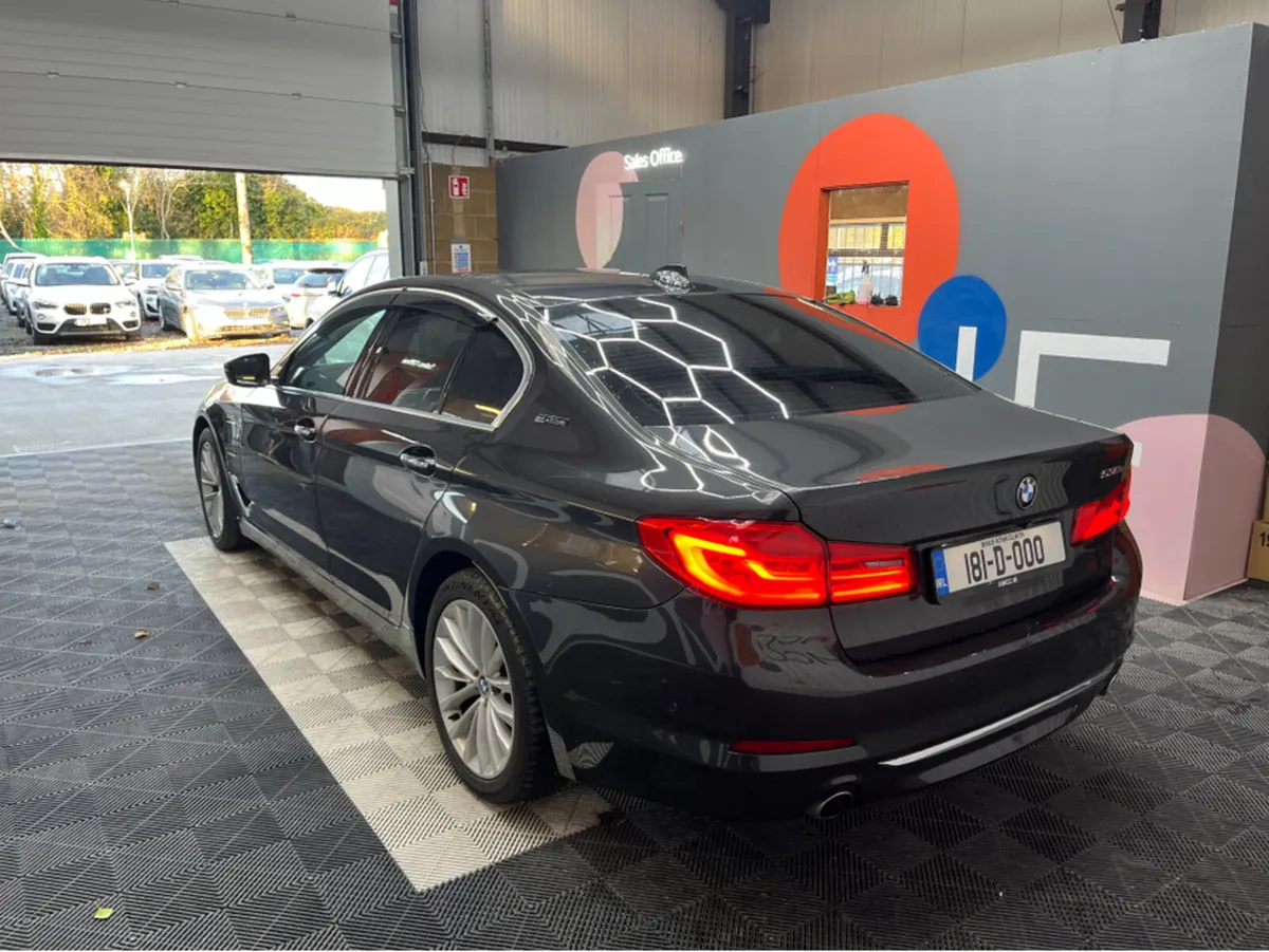 BMW 5-Series 2018 BMW 5 SERIES 530E LUXURY 2.0L HY - Image 4