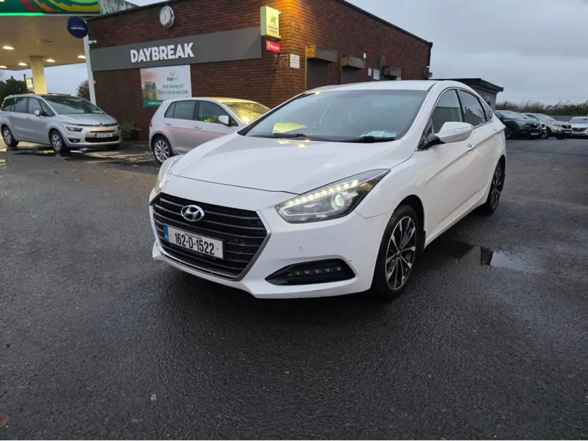 Hyundai i40 SALON EXECUTIVE 4DR - Image 3