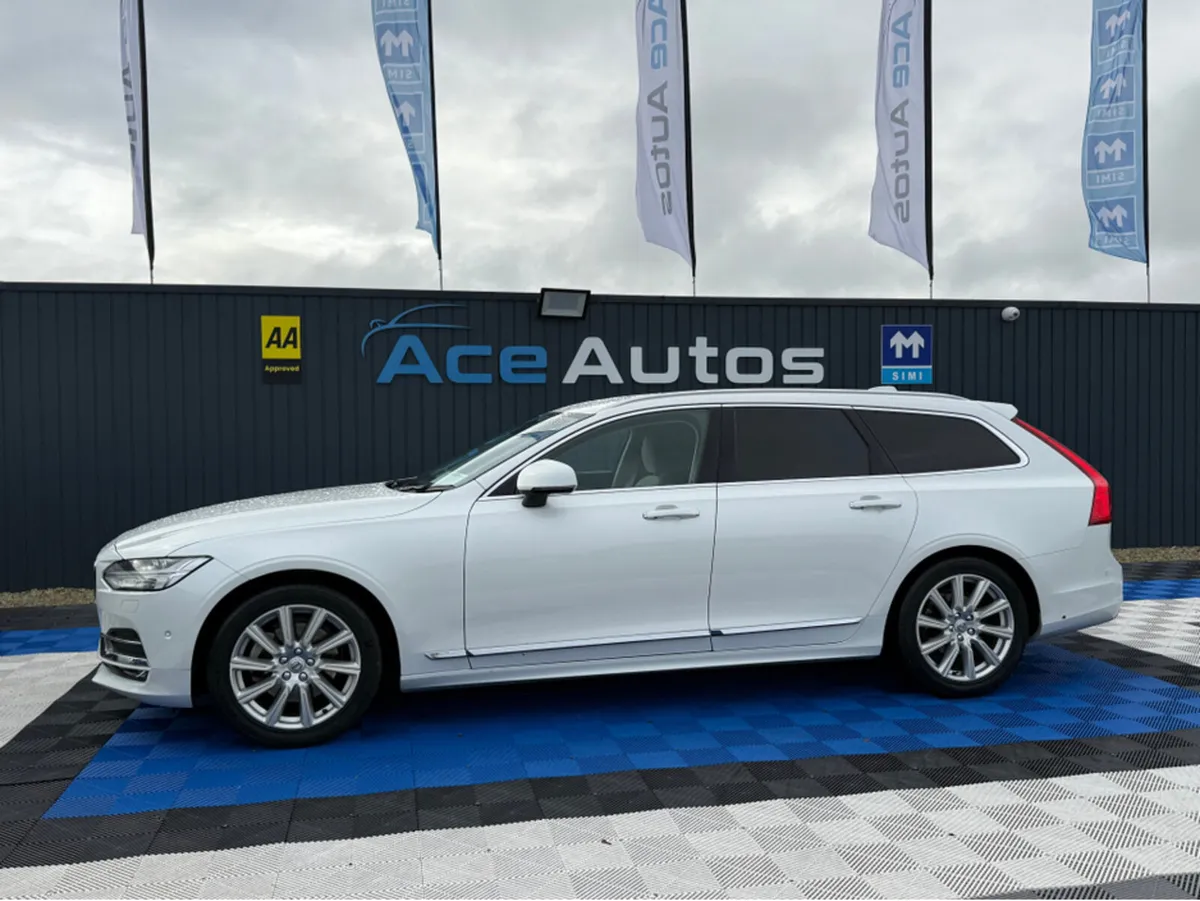 Volvo V90 INSCRIPTION - D4 - 2.0L DIESEL - AUTO - - Image 4