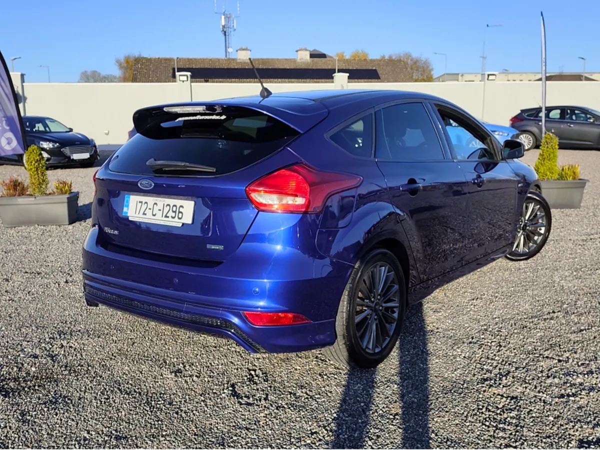 Ford Focus ST-LINE 1.0 ECOBOOST 125PS 6SPEED - Image 2