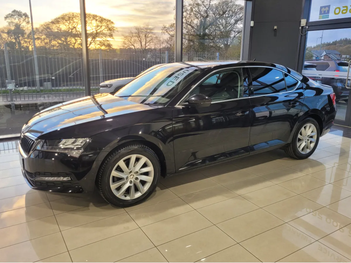 Skoda Superb AMBITION 2.0 TDI  DSG 5DR - Image 1