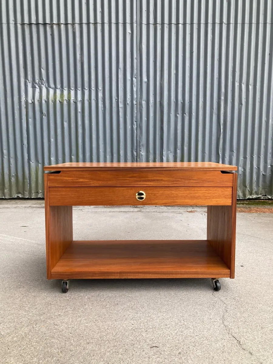 1970s TV Media Unit - Warehouse Open Sat 22nd Nov - Image 1