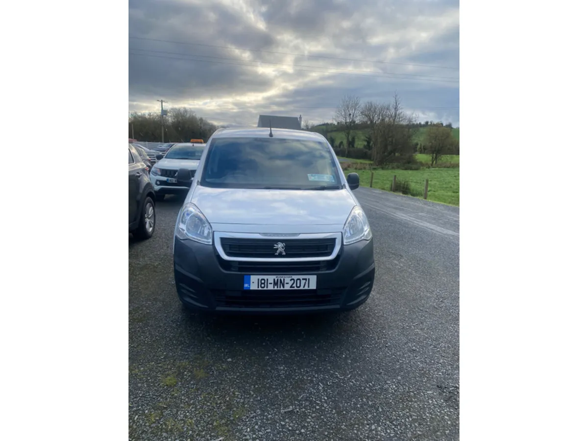 Peugeot Partner PROFESSIONAL L1 BLUE HDI - Image 4
