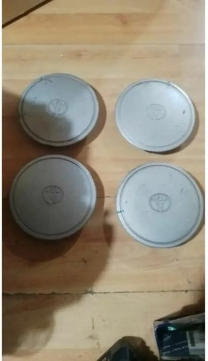 Set of 4 x Toyota Corolla E10 E11 Steel Wheel Caps - Image 3