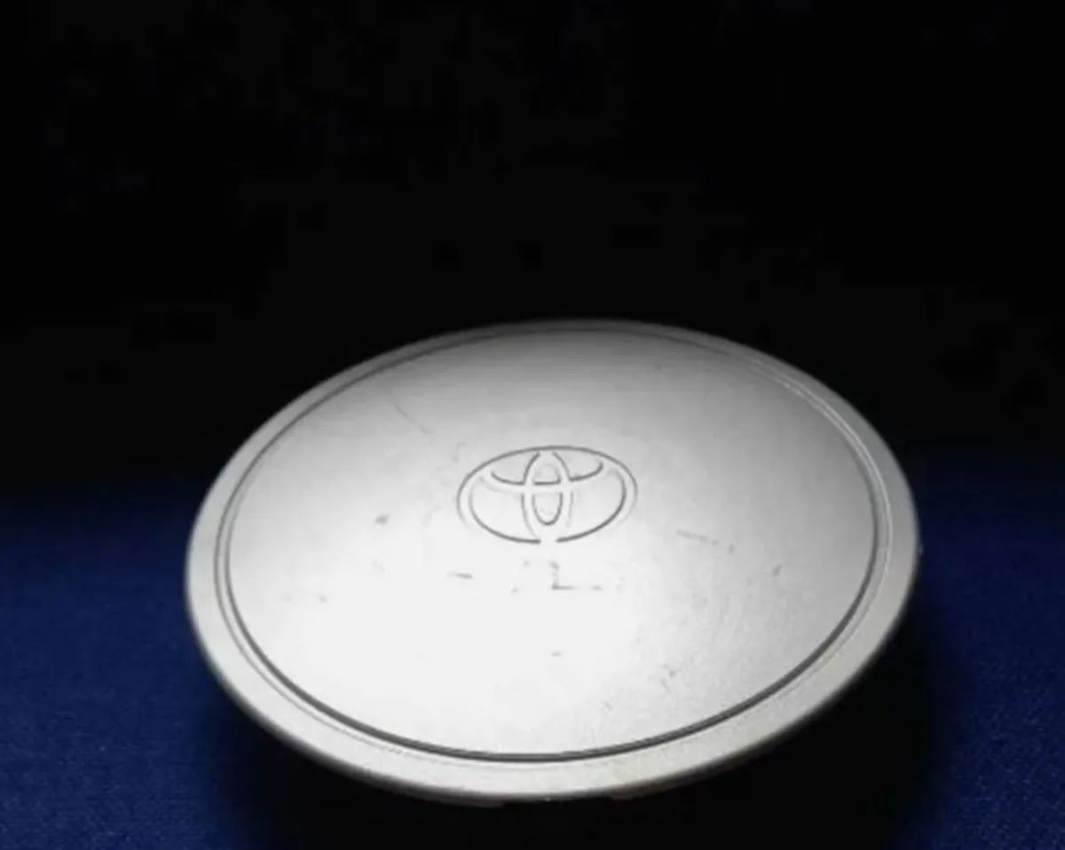 Set of 4 x Toyota Corolla E10 E11 Steel Wheel Caps - Image 4
