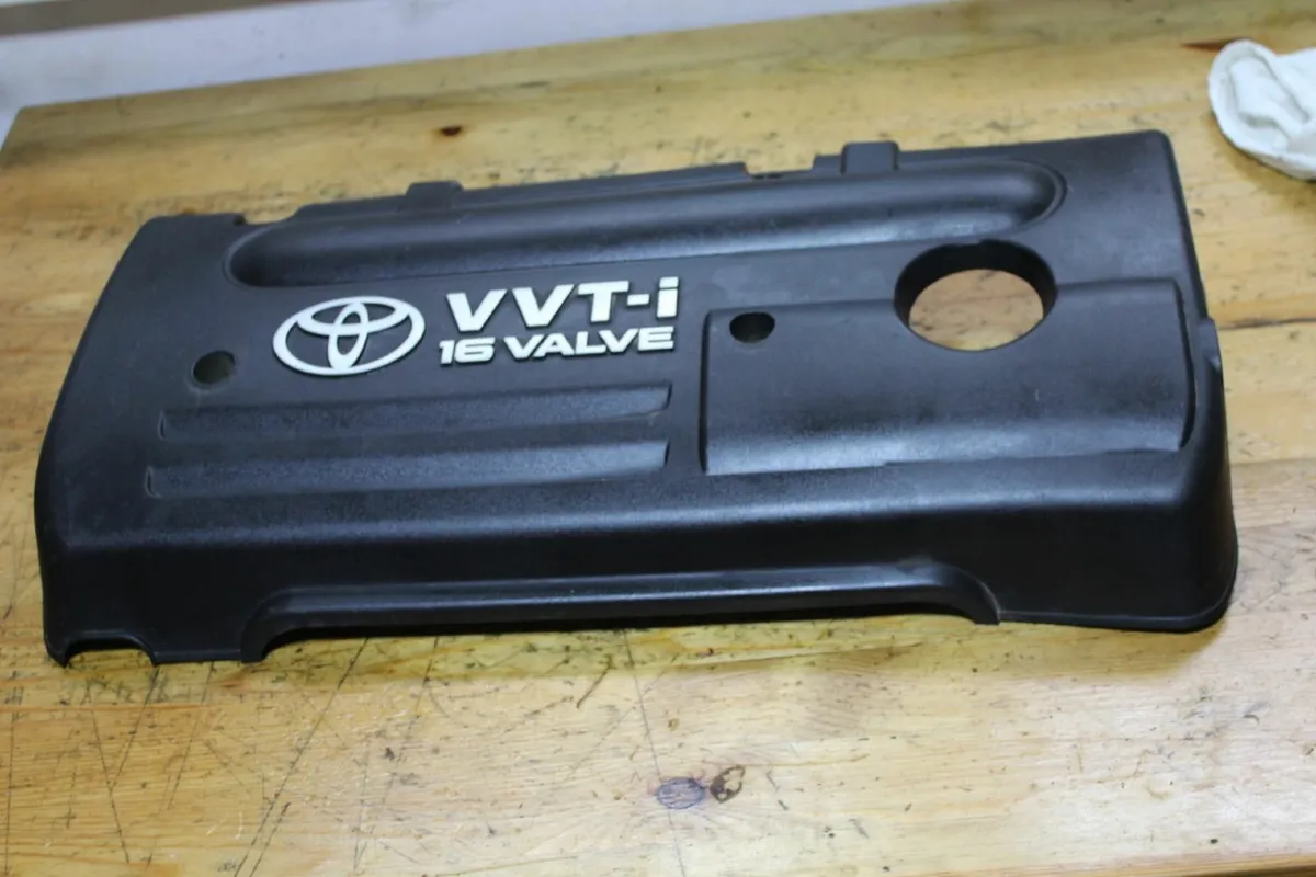 Toyota VVTI Petrol Black Engine Cover - Image 1