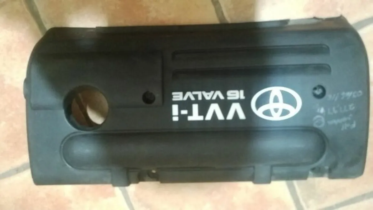 Toyota VVTI Petrol Black Engine Cover - Image 3