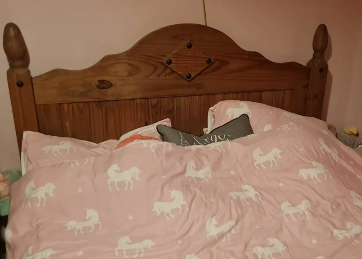 antique pine Double bed & 3 Draw Chest - Image 2