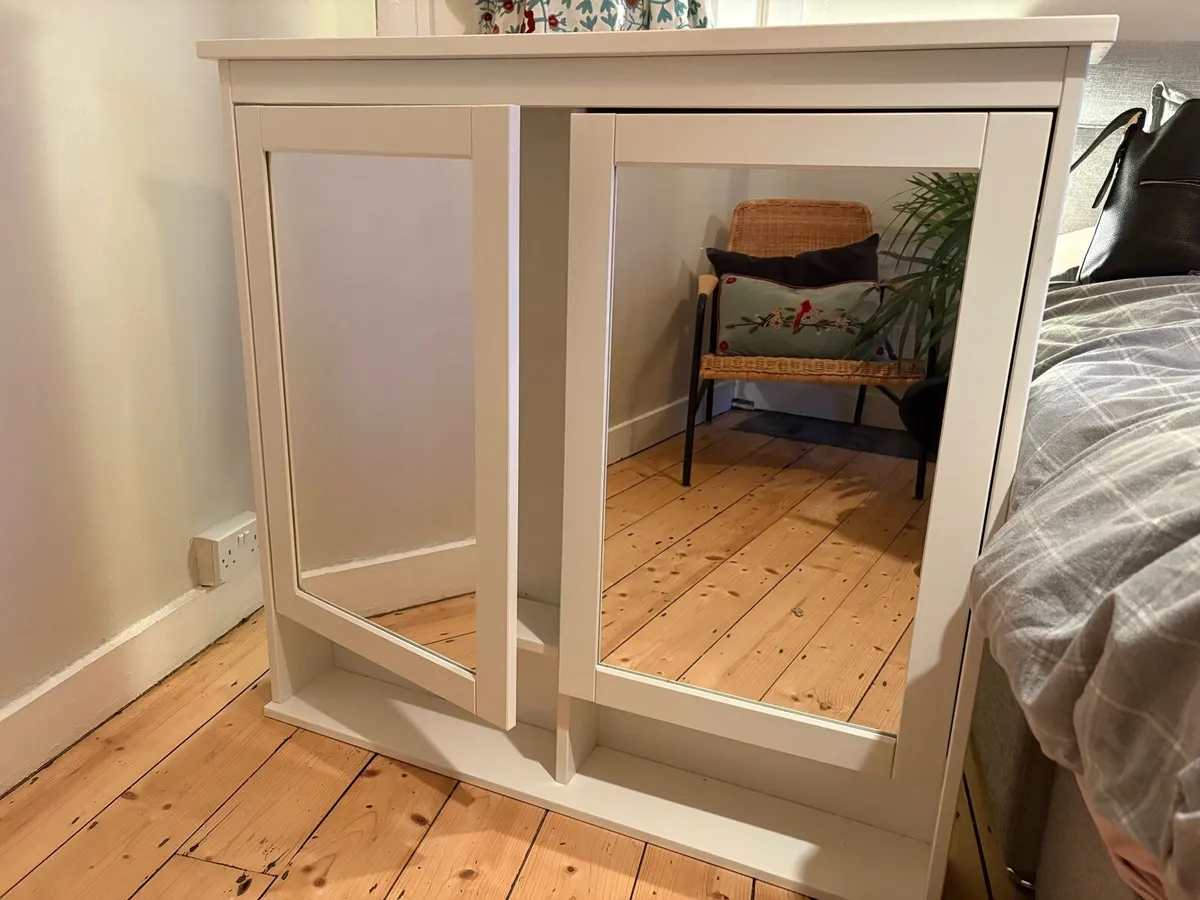 Bathroom cabinet - Image 1