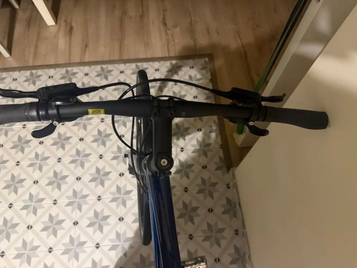 Giant fast road SL2 - Image 2