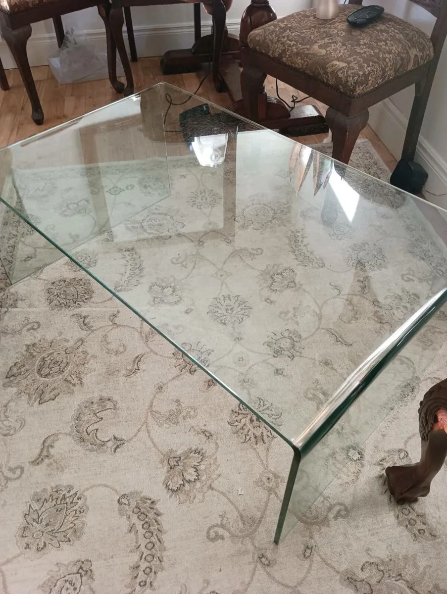 Glass table,50 Euro - Image 3