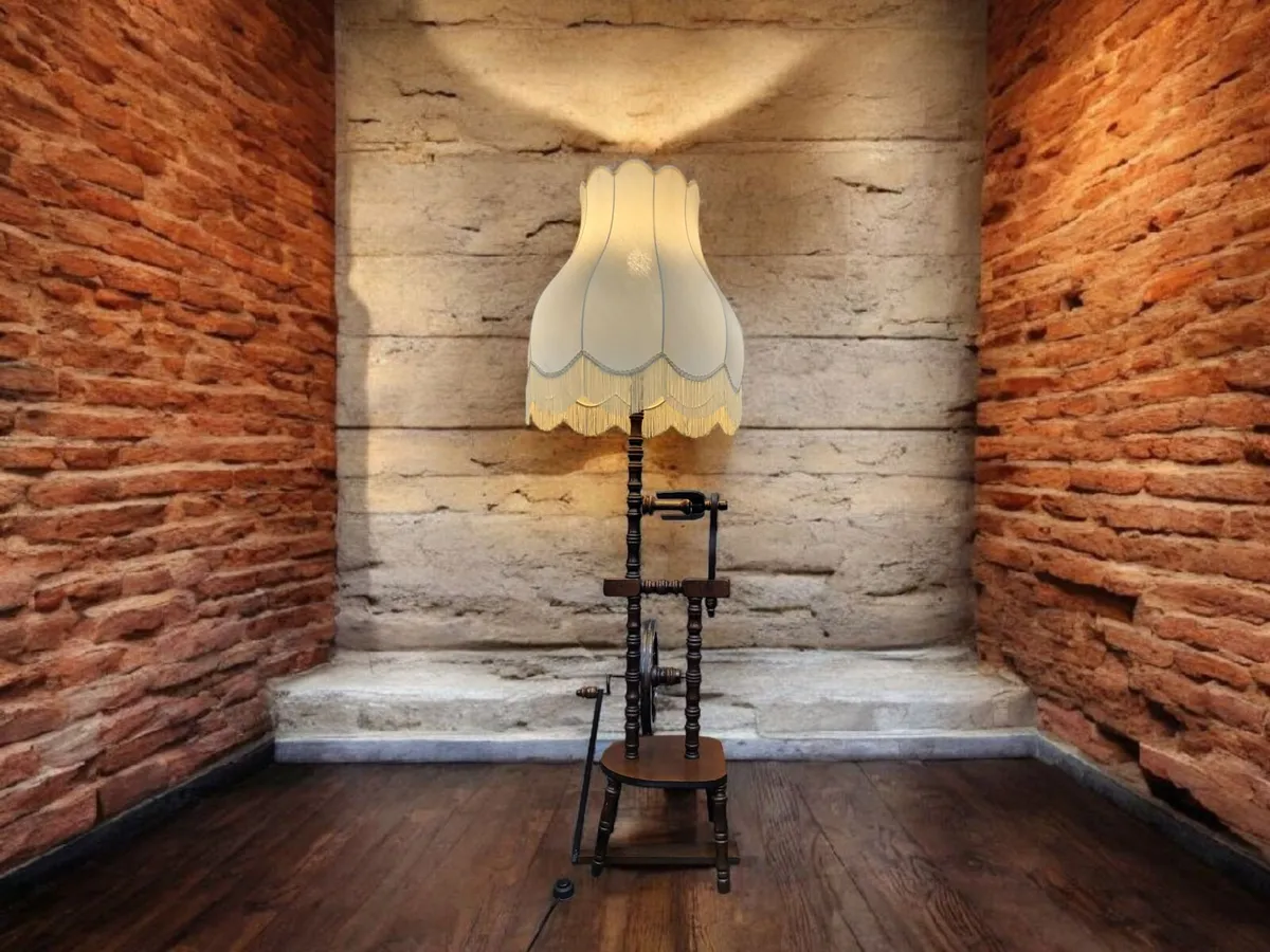 Large standard lamp in the form of spinning wheel - Image 1