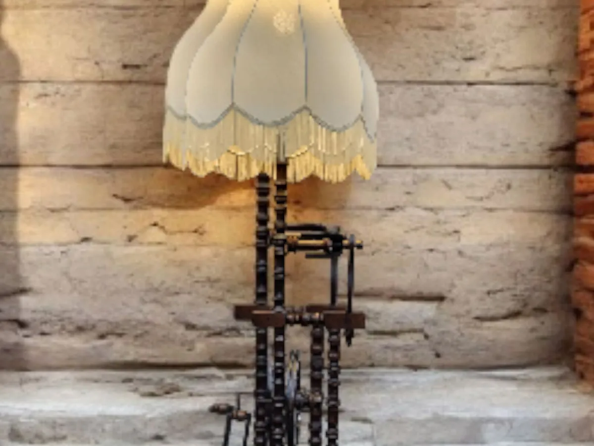 Large standard lamp in the form of spinning wheel - Image 2
