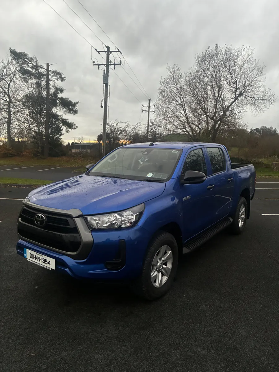Toyota Hilux 2021 - Image 3