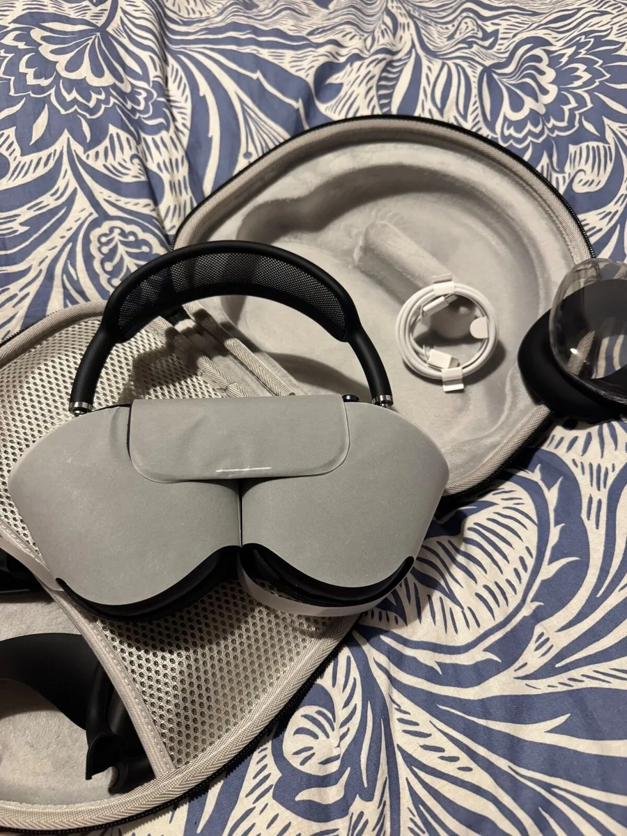 Earphone Low-priced sale - Image 3