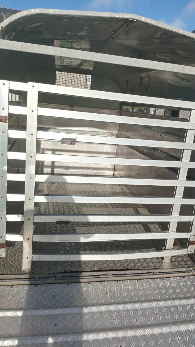 Cattle Trailer - Image 2
