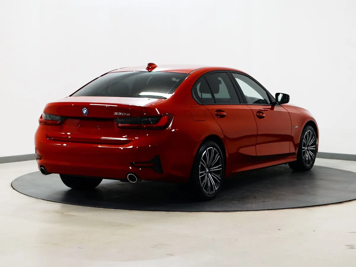 *69* 2022 BMW 3-Series 2.0 se pro auto - Image 4