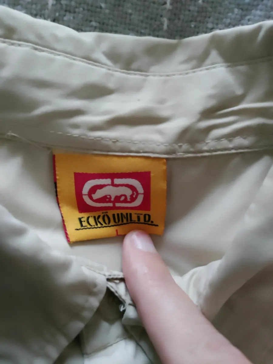 Marc Ecko Unltd S/S shirt L - Image 3