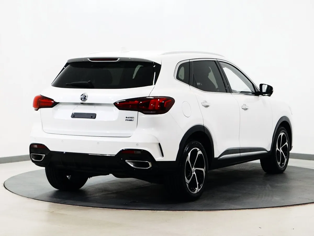 *102* 2024 MG HS 1.5 trophy auto - Image 4