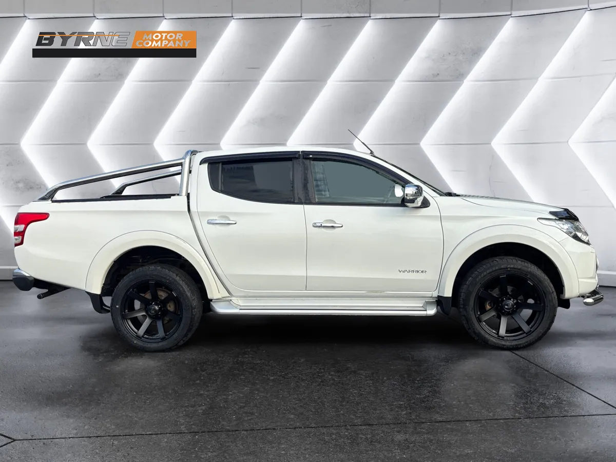 MITSUBISHI L200 WARRIOR 2.4D 2018 - Image 2