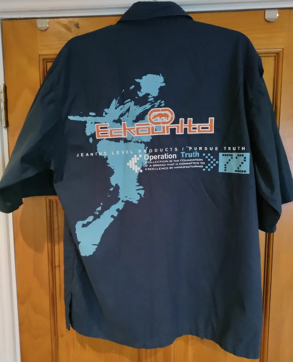 Marc Ecko Unltd S/S shirt L - Image 4