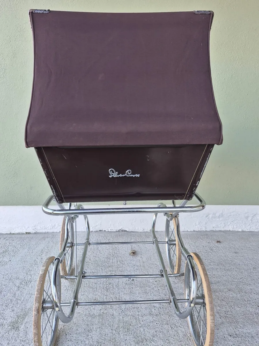 Silvercross Pram - Image 3