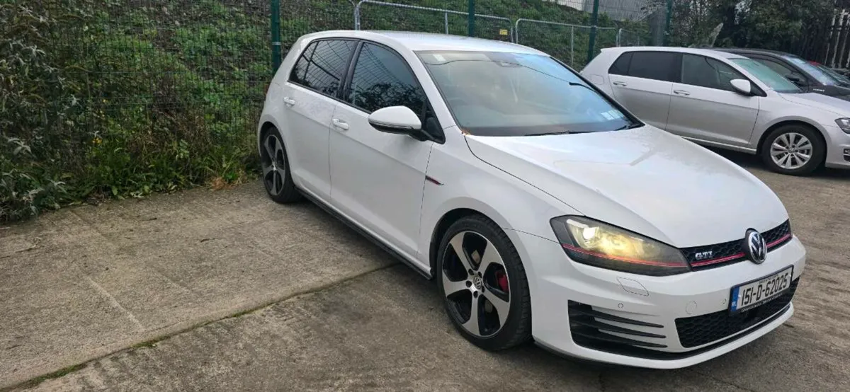 Volkswagen Golf Gti ( DCC model ) - Image 2