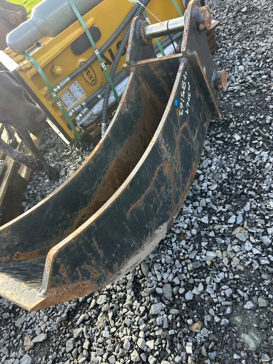 Unused 45mm 8 inch cable bucket - Image 1