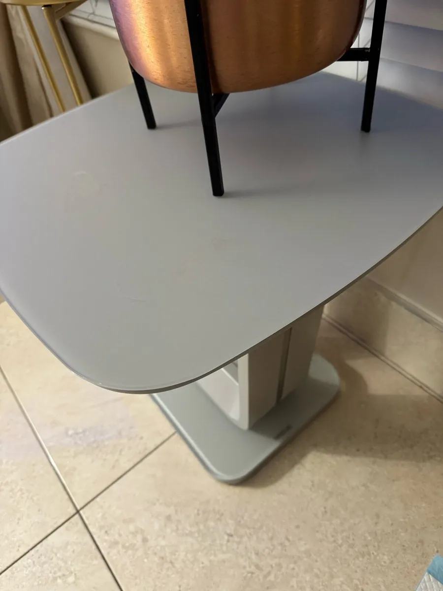 Side table - Image 2