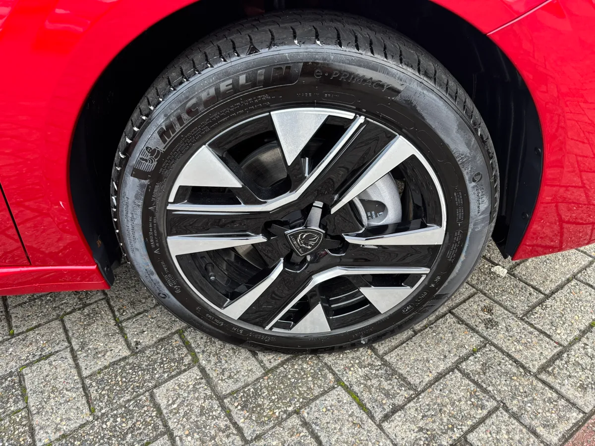 2026 Peugeot 208 Allure Hybrid IN STOCK - Image 4